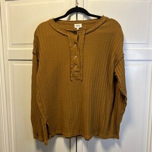 BKE Women's Tan Textured Knit Henley Top Size Women’s XS Color Brown